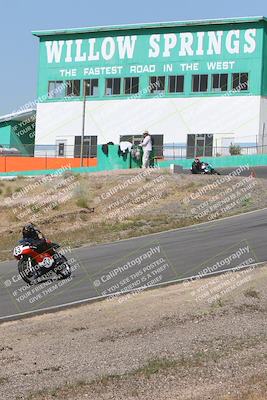 media/Apr-20-2025-AHRMA (Sun) [[393a79c373]]/Race/Group 2/Turn 4b/